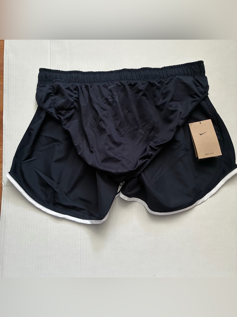 Nike Black Athletic Running Shorts – Women’s Size XL - NWT - Picture 11 of 12